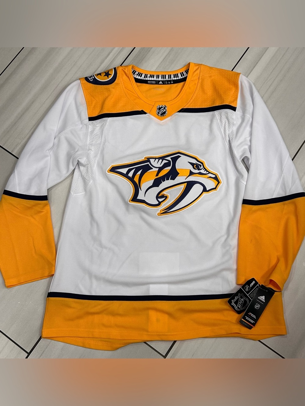 NWT Nashville Predators NHL  Adidas Authentic Away White Jersey Size 52 XL